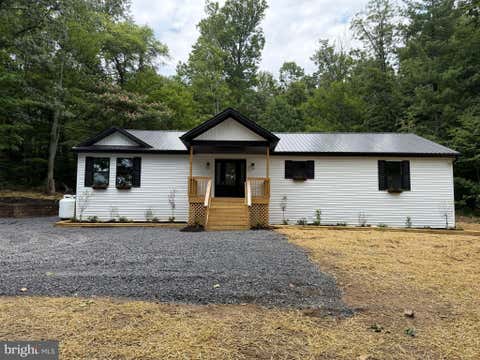Homes For Sale - 812 Lincoln Way<br/> Fulton County, MC CONNELLSBURG, PA 17233