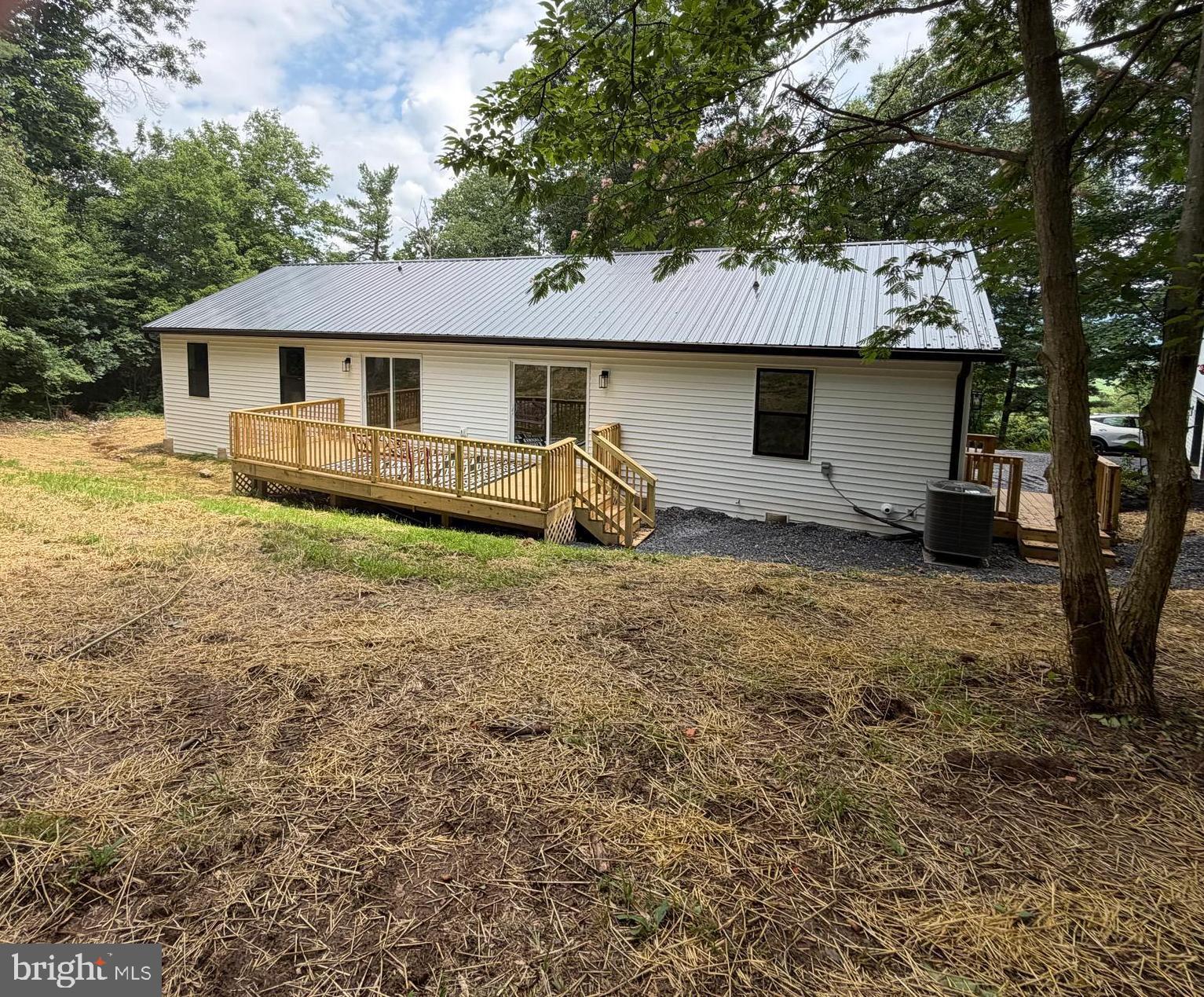 812 LINCOLN WAY W