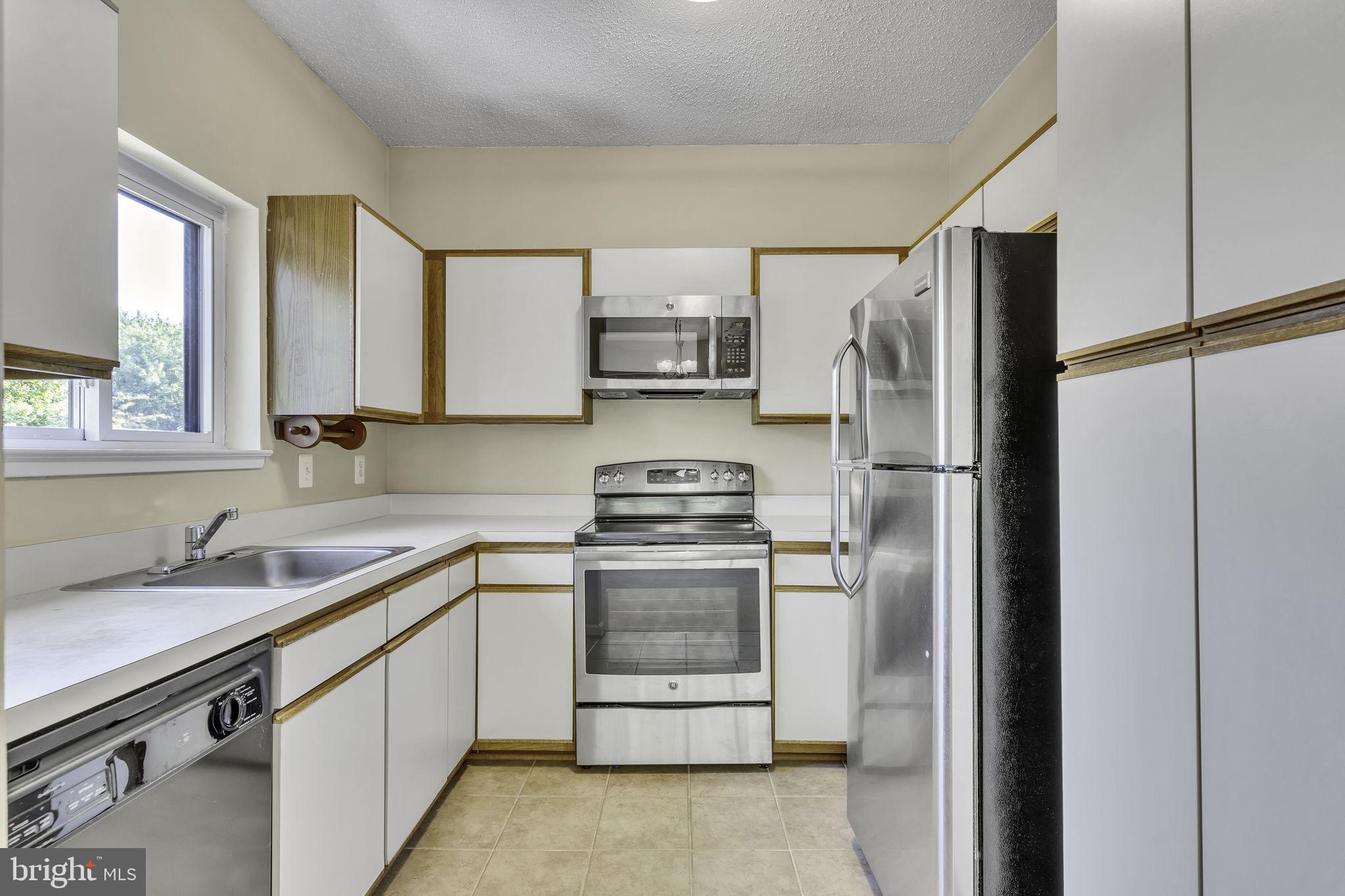 11041 VILLARIDGE COURT B 11041B