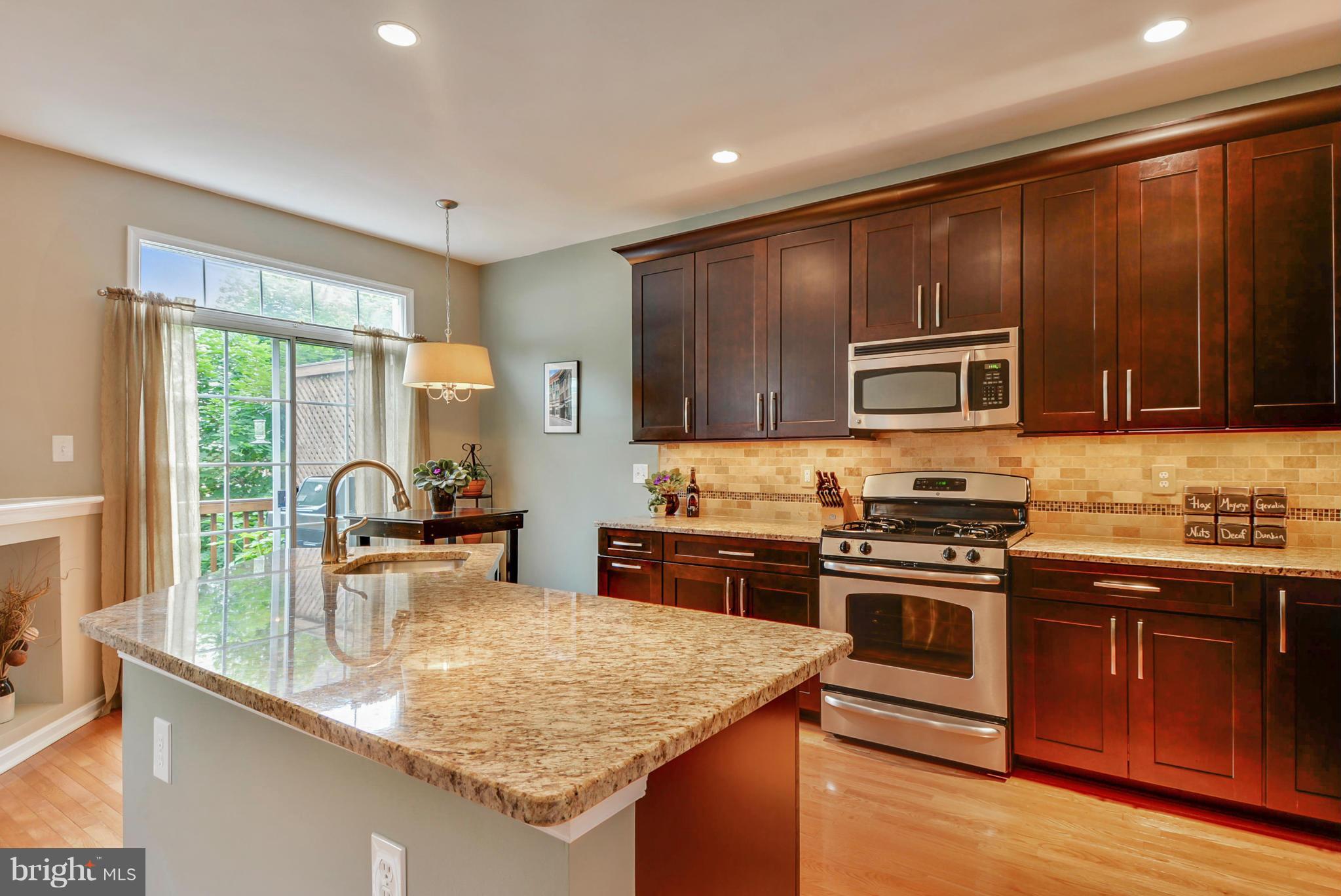 GREAT FALLS CHASE - Residential