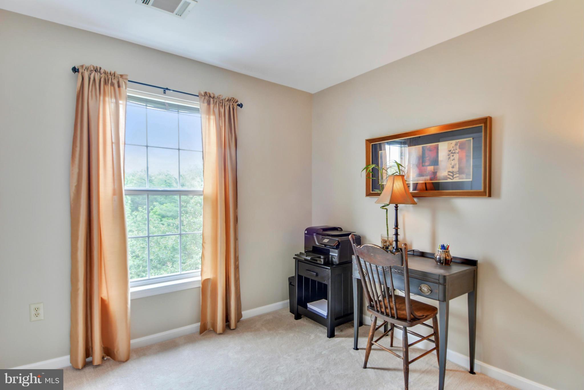 GREAT FALLS CHASE - Residential