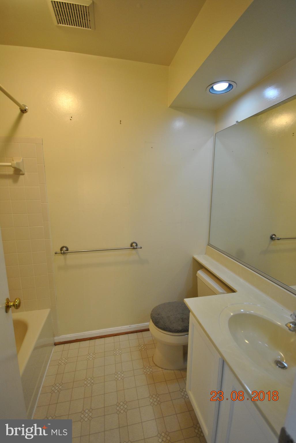 FAIRVIEW COMMONS - Residential