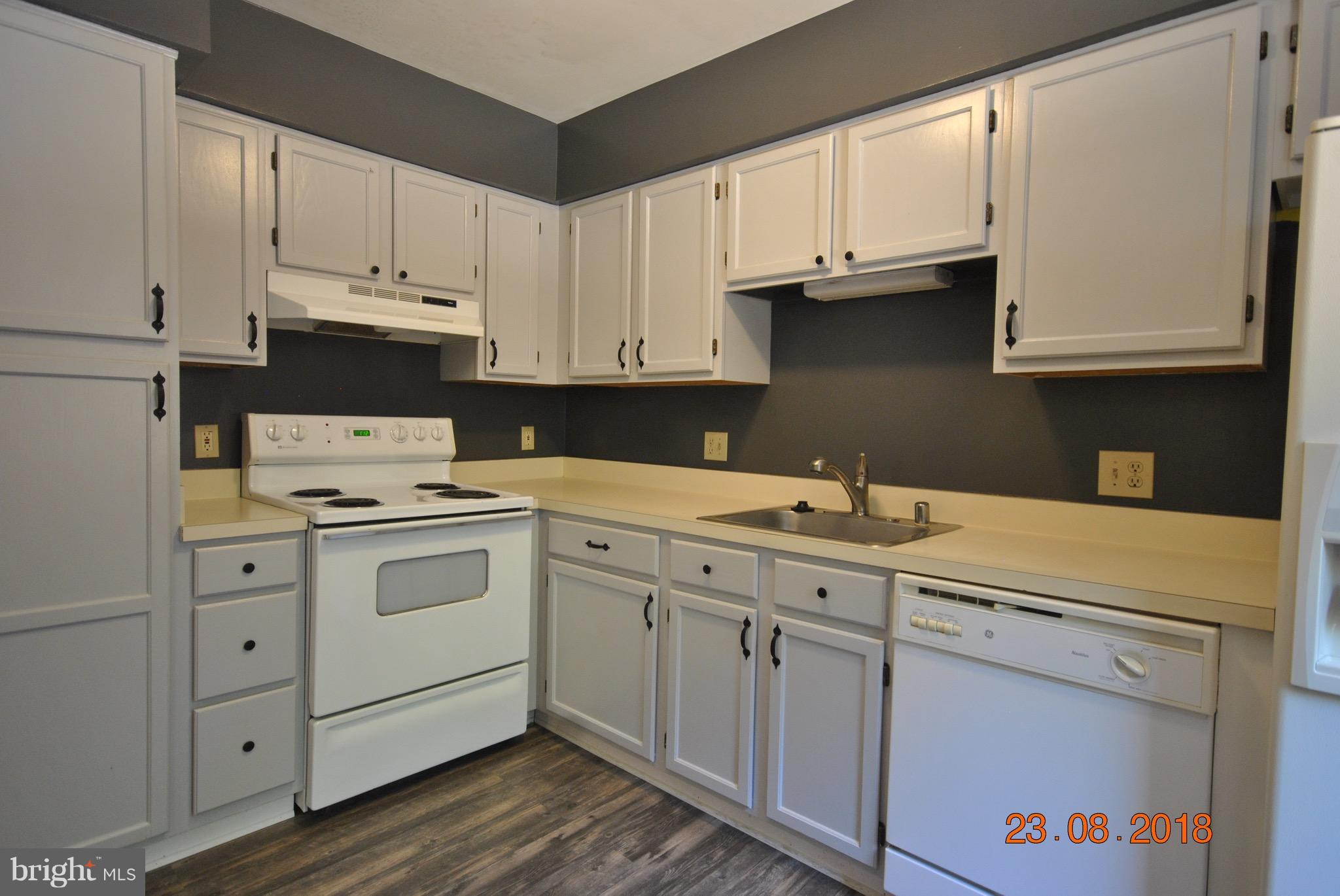 FAIRVIEW COMMONS - Residential