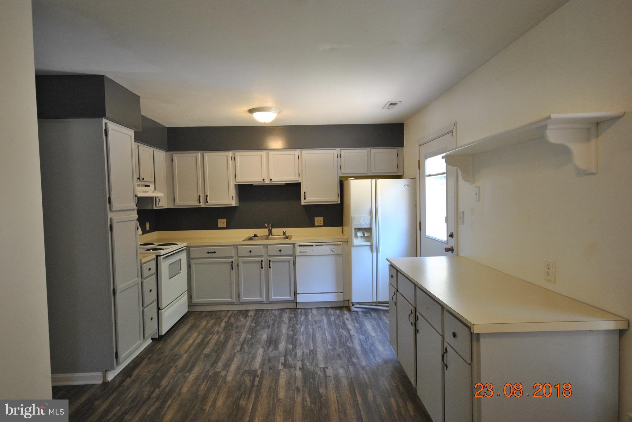 FAIRVIEW COMMONS - Residential