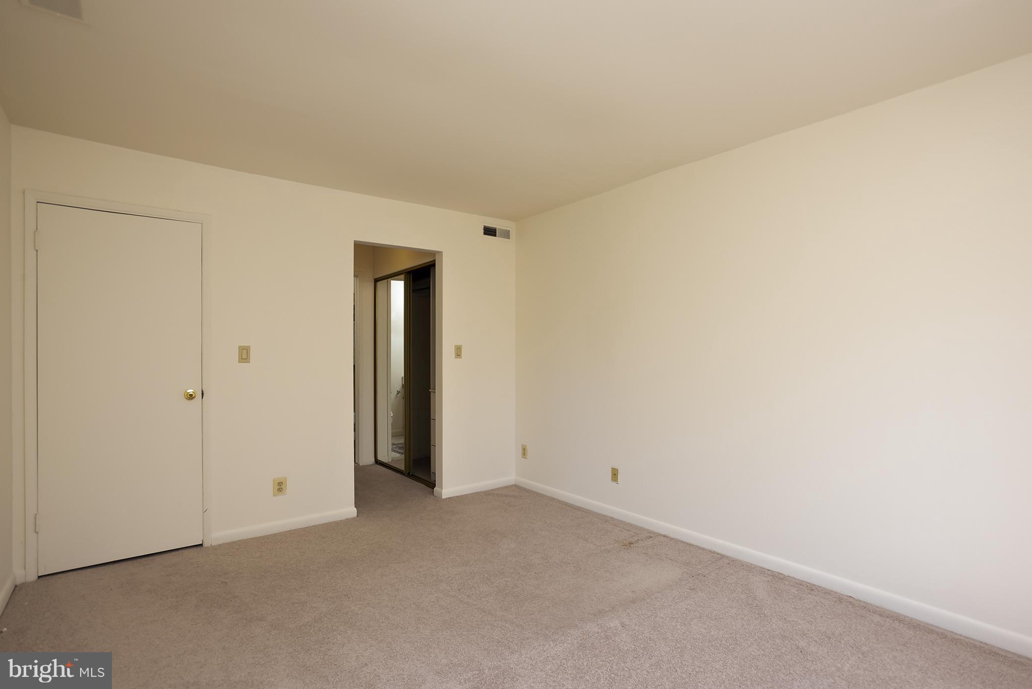 VILLAGE OF LONG REACH - Residential