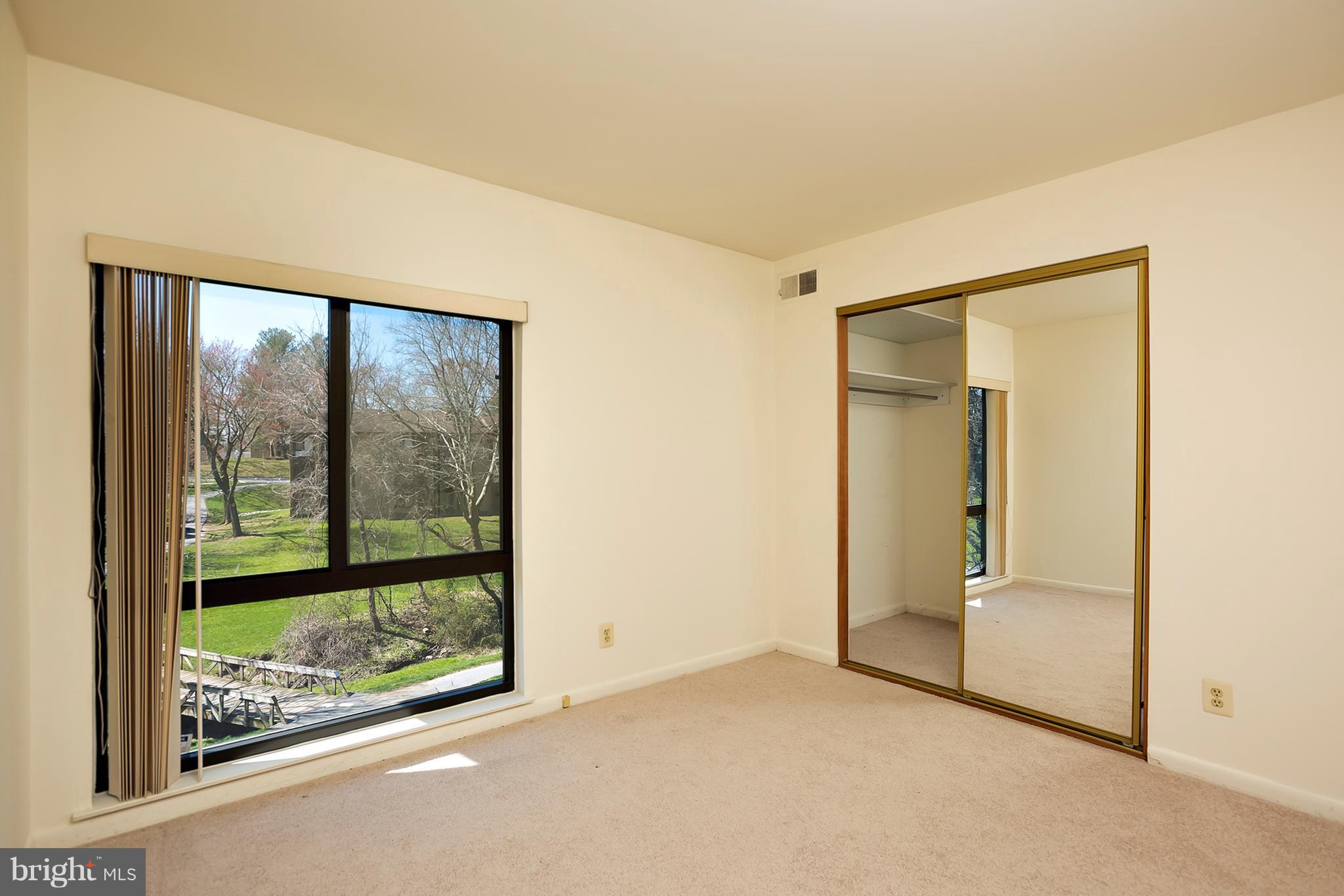 VILLAGE OF LONG REACH - Residential