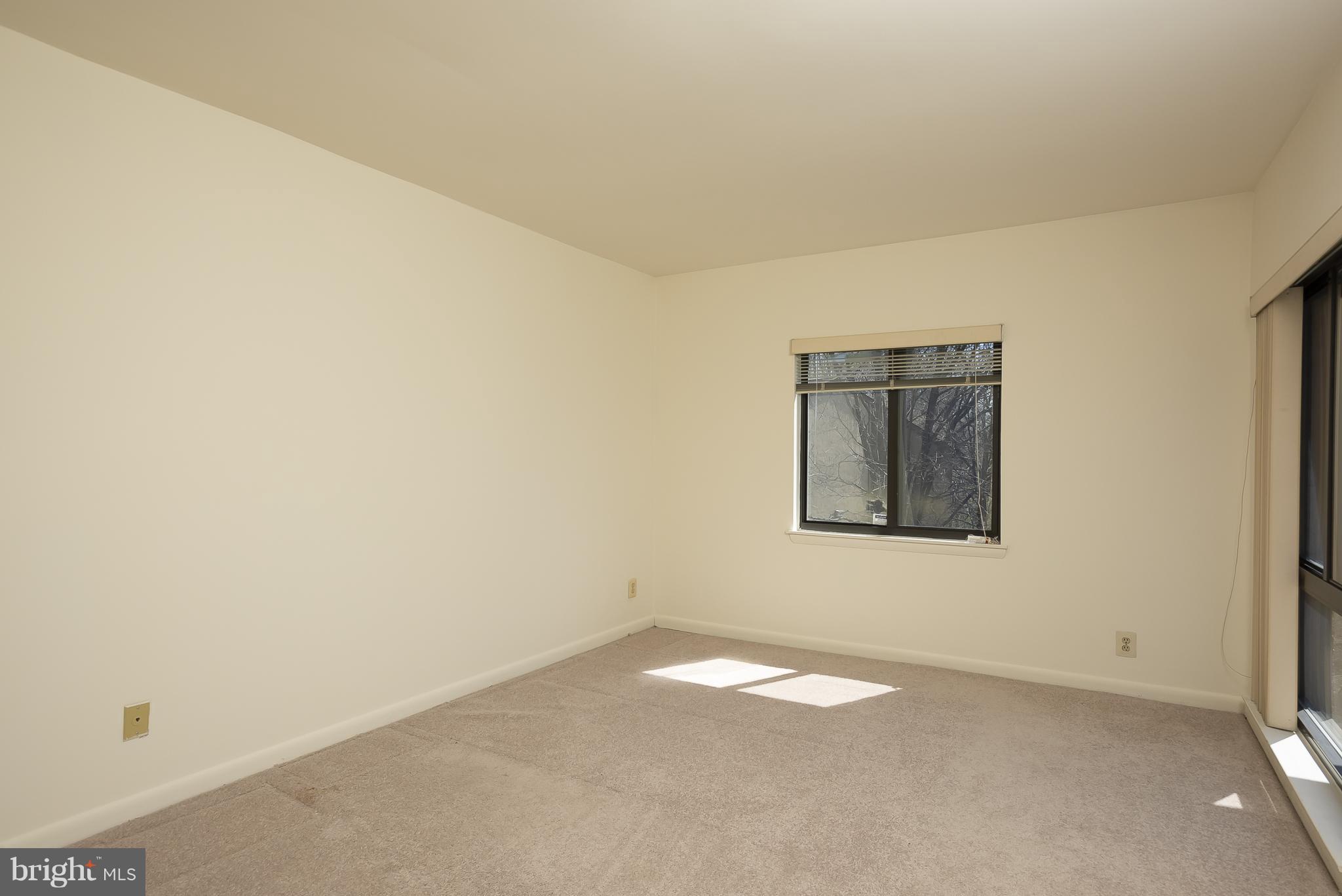 VILLAGE OF LONG REACH - Residential