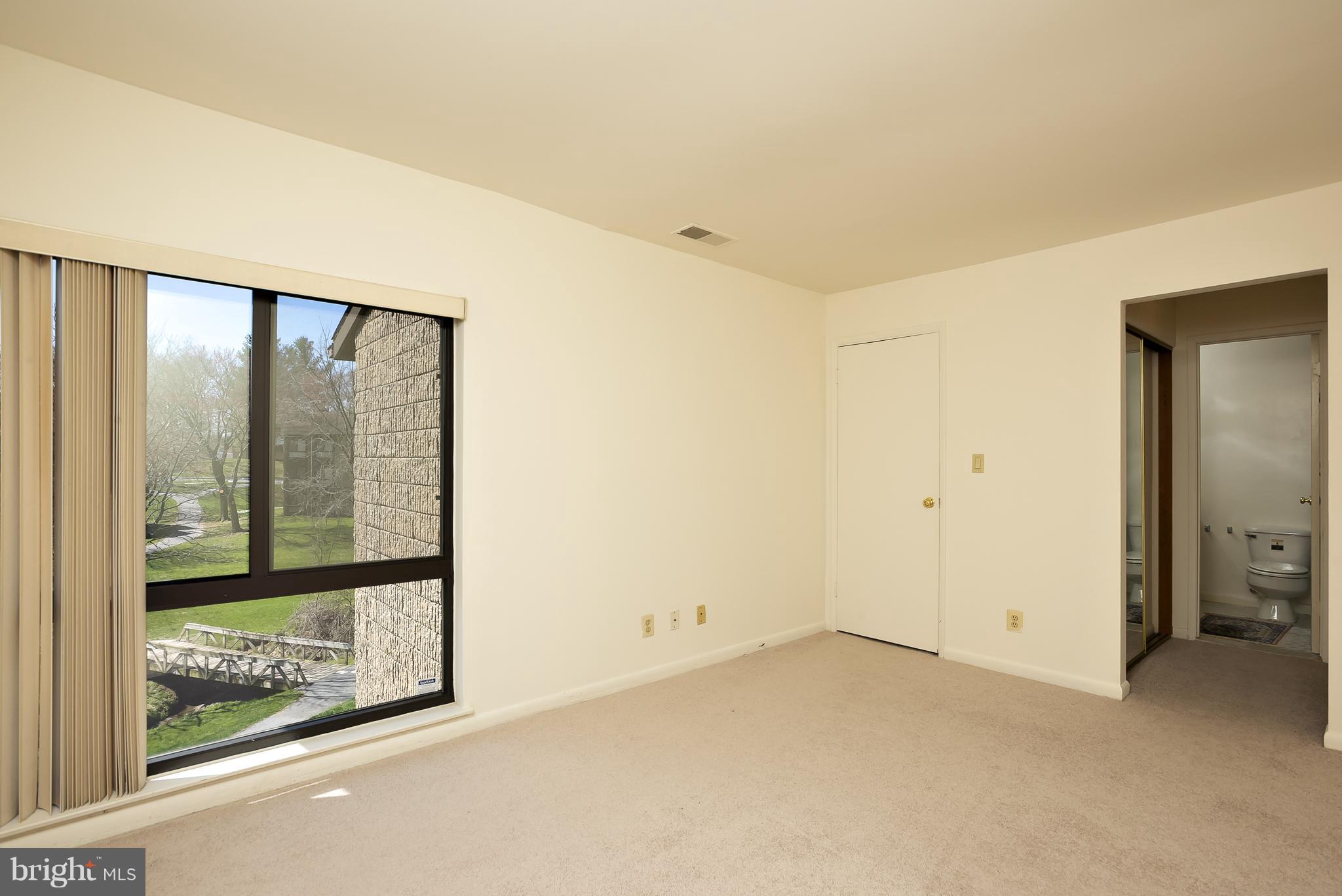 VILLAGE OF LONG REACH - Residential