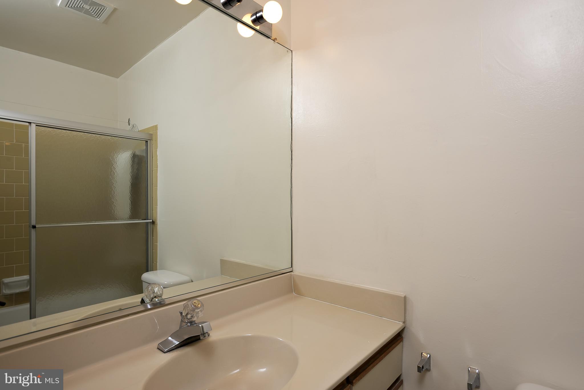 VILLAGE OF LONG REACH - Residential