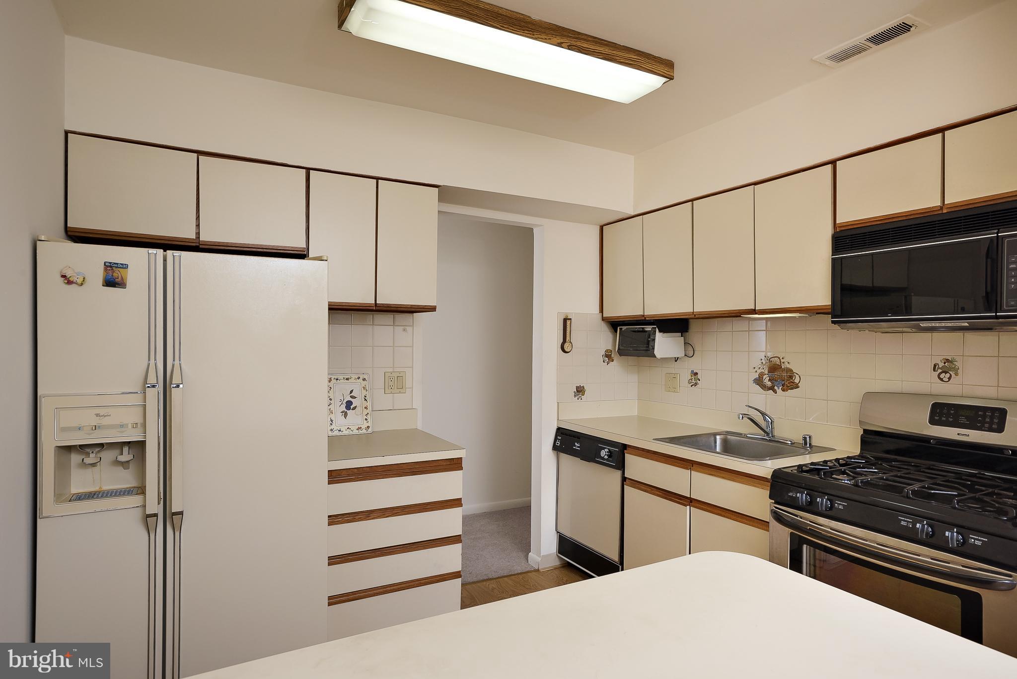 VILLAGE OF LONG REACH - Residential