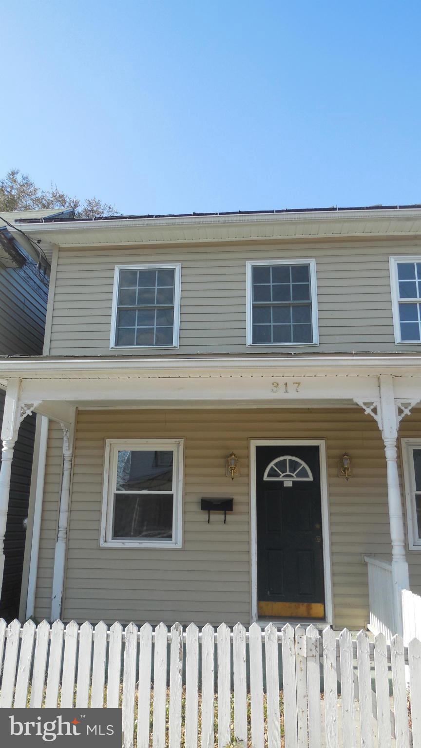 WINCHESTER CITY - Residential Lease