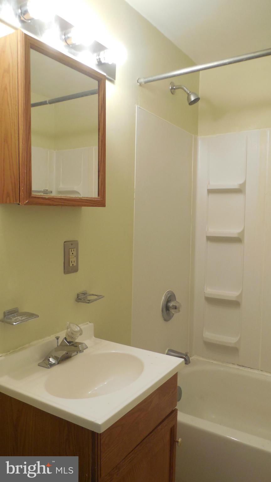 WINCHESTER CITY - Residential Lease