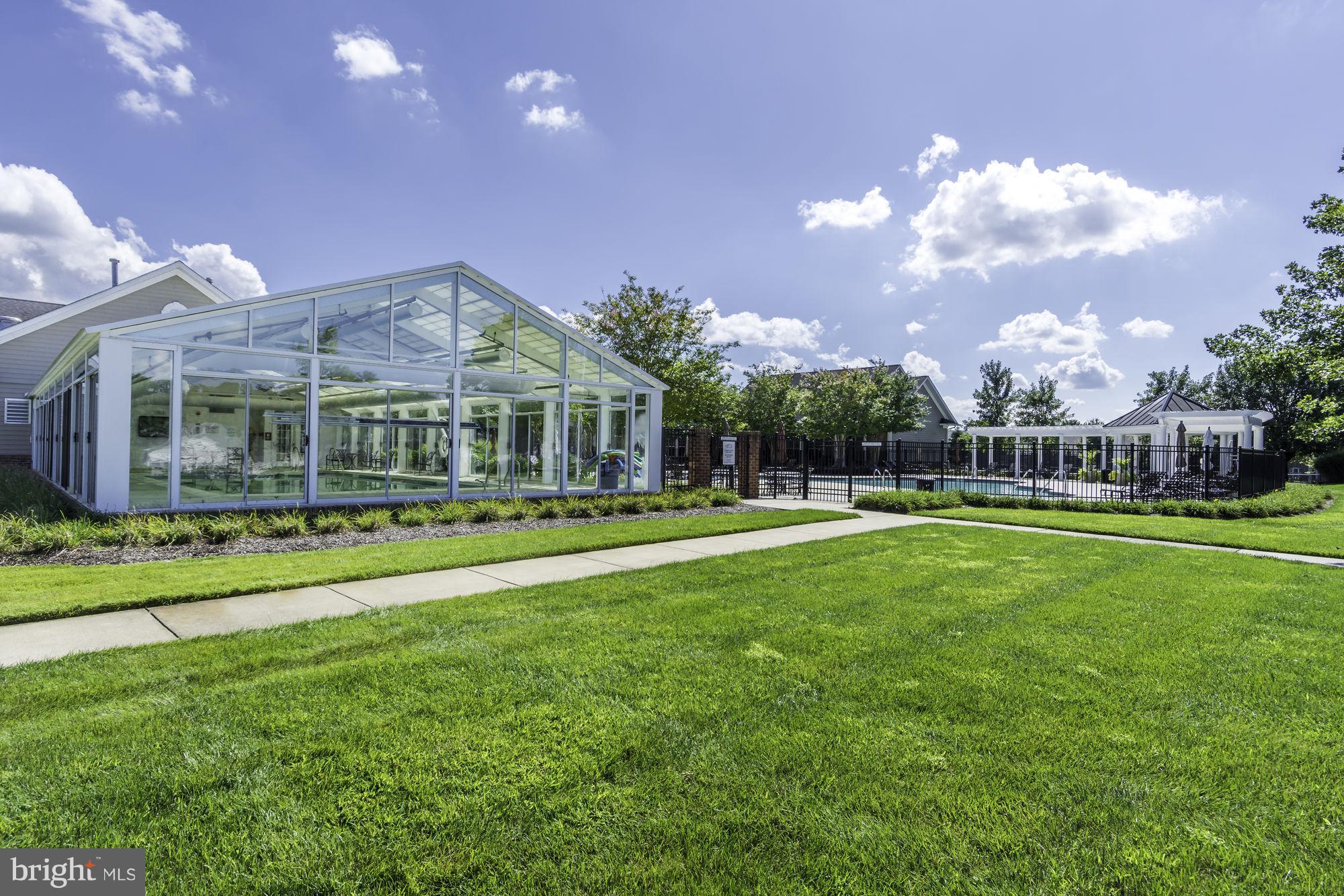 SYMPHONY VILLAGE AT CENTREVILLE - Residential