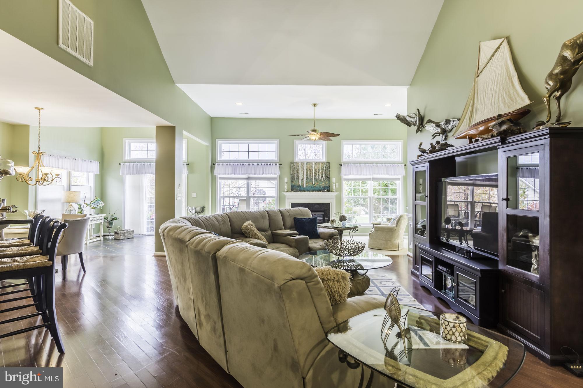 SYMPHONY VILLAGE AT CENTREVILLE - Residential