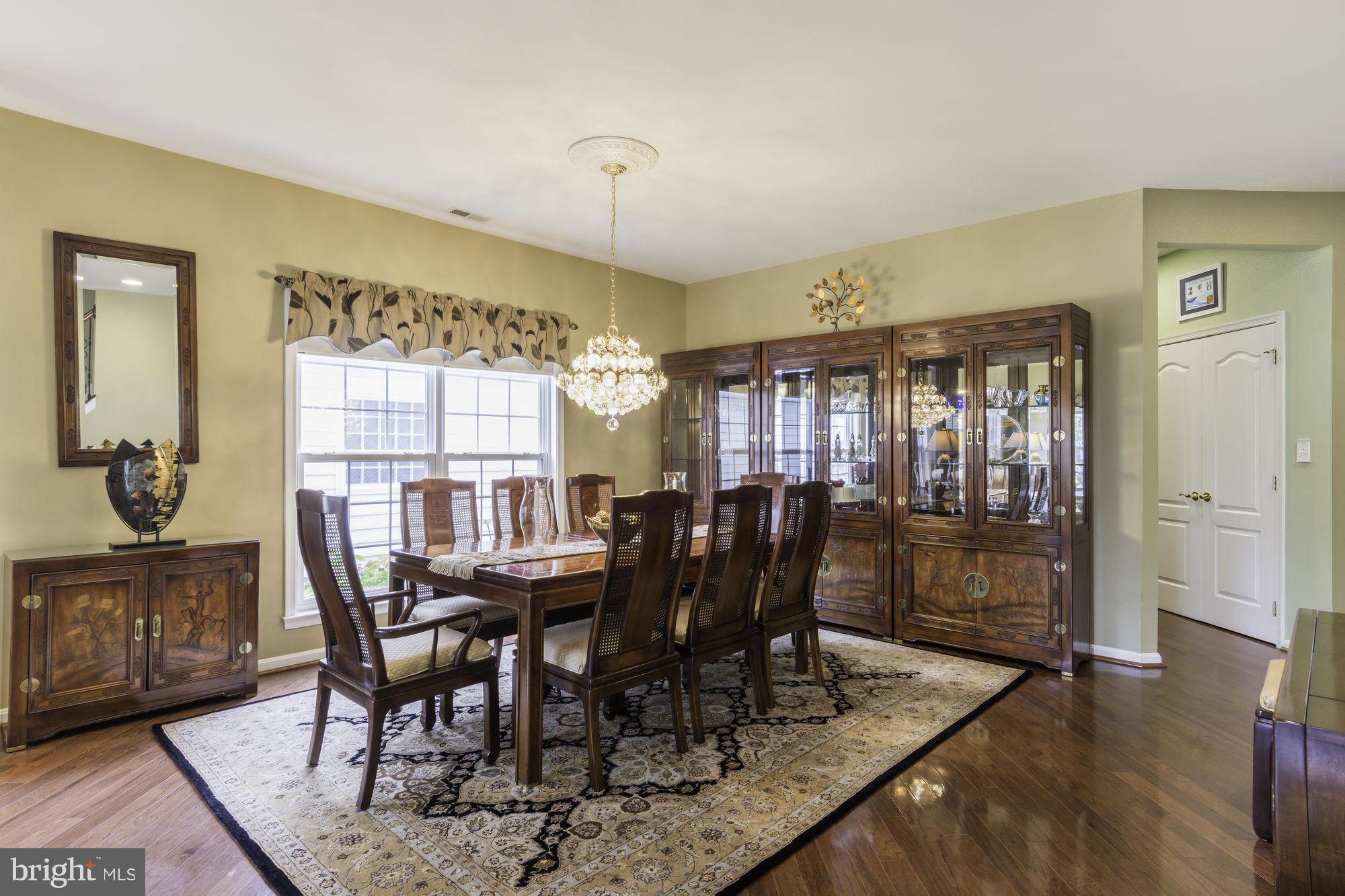 SYMPHONY VILLAGE AT CENTREVILLE - Residential