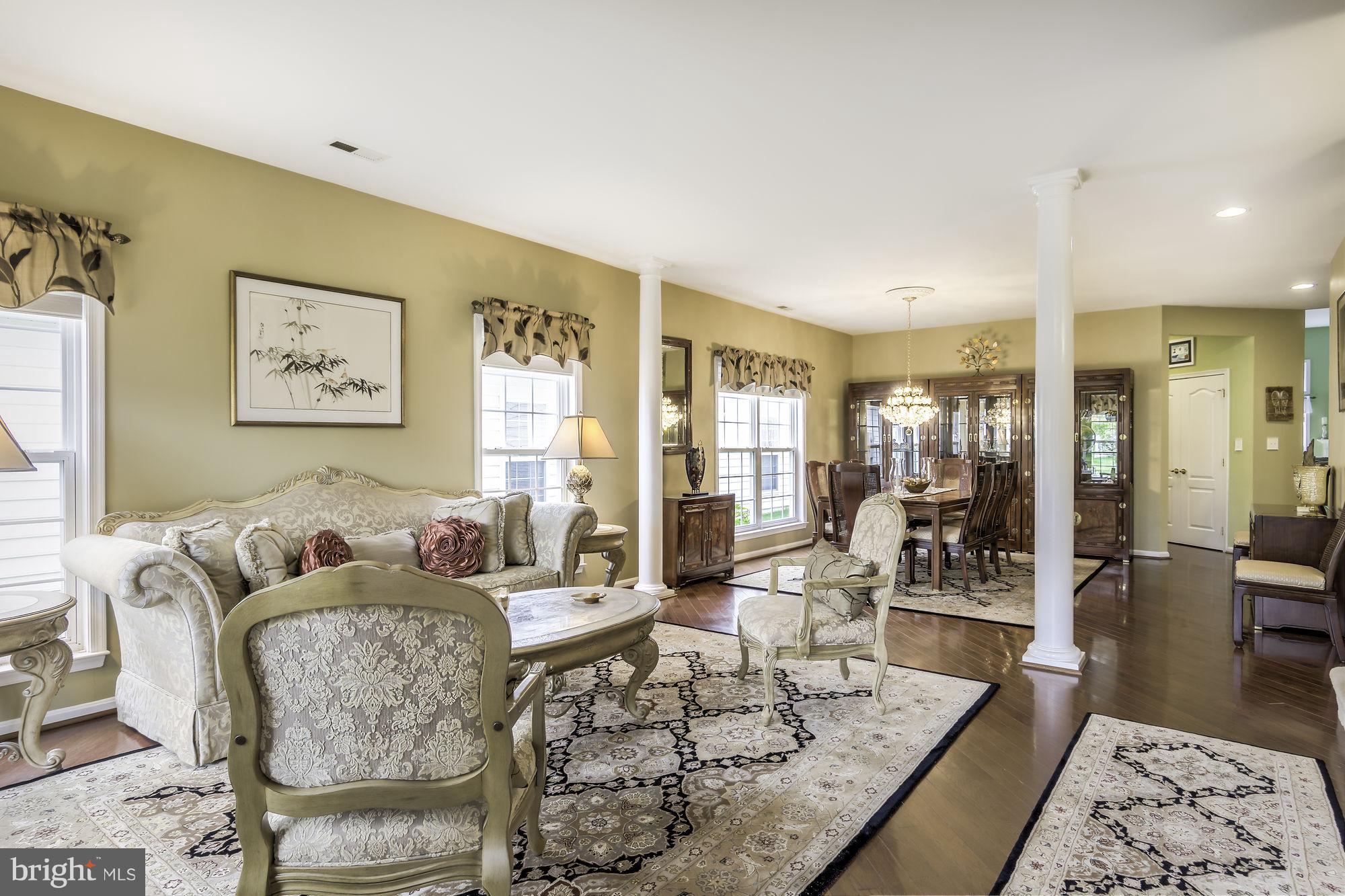 SYMPHONY VILLAGE AT CENTREVILLE - Residential