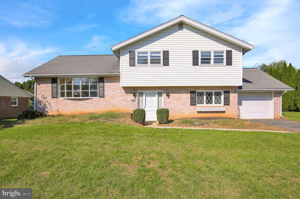 Photo of 409 Belair Drive, LANCASTER, PA 17601 (MLS # PALA2097082)