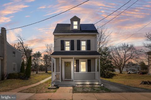 Homes For Sale - 146 Main Street<br/> Gloucester County, MANTUA, NJ 08051