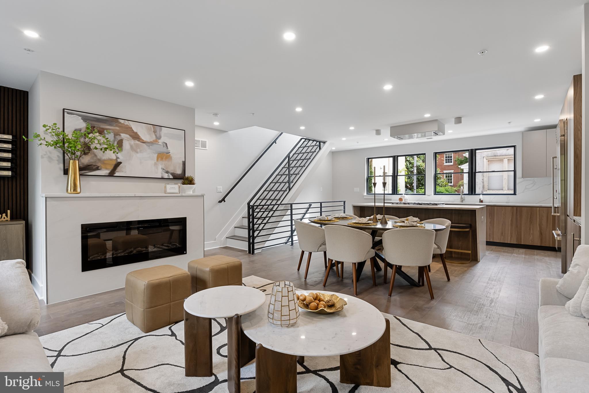 SOCIETY HILL - Residential