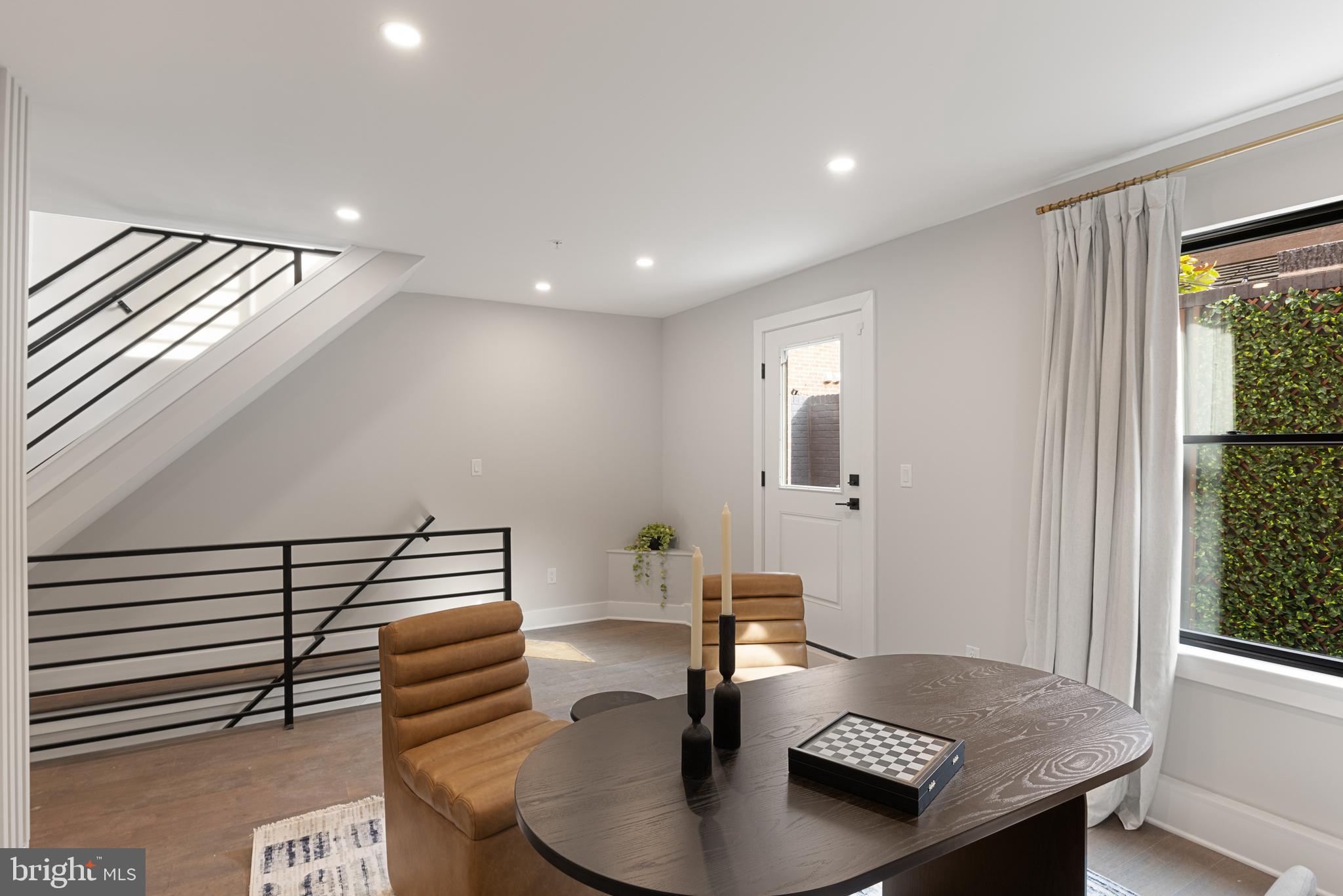 SOCIETY HILL - Residential