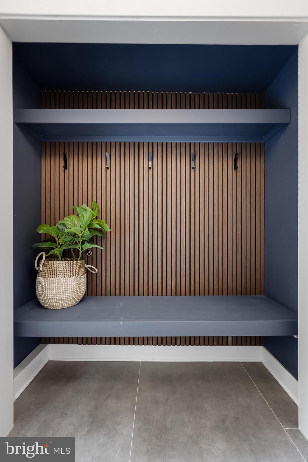 SOCIETY HILL - Residential