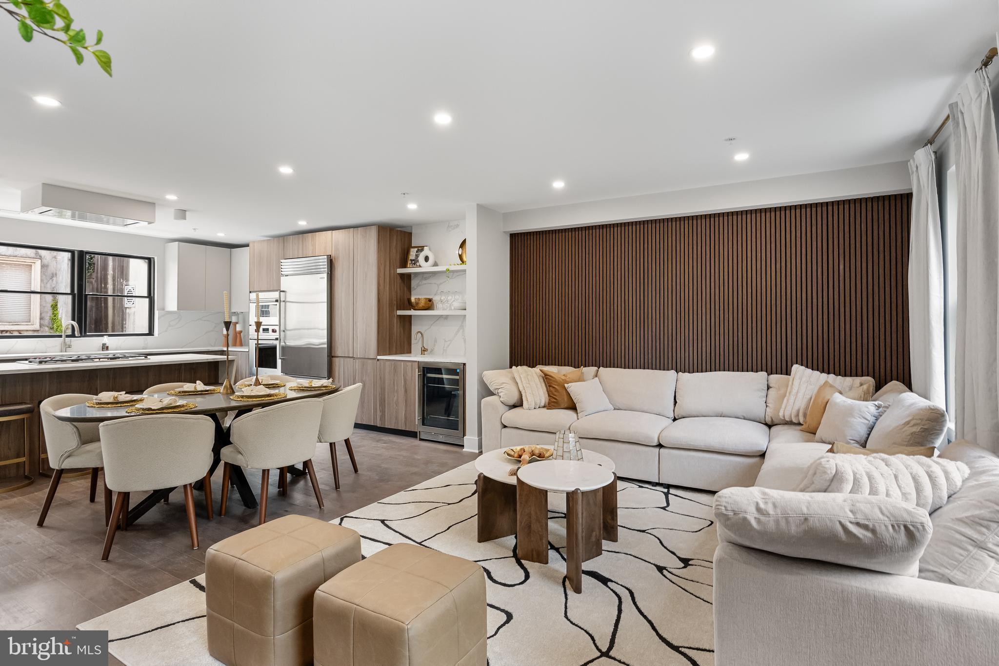 SOCIETY HILL - Residential