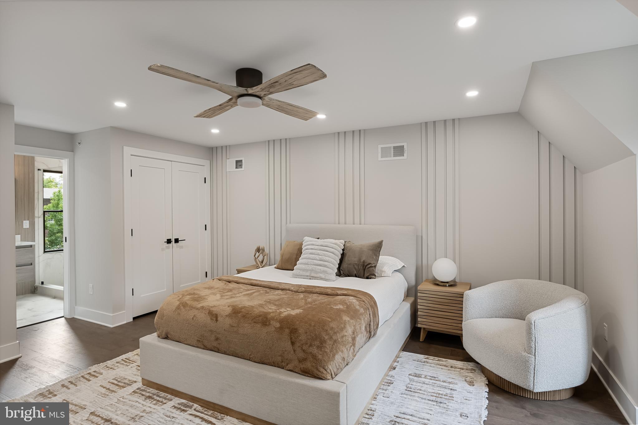 SOCIETY HILL - Residential