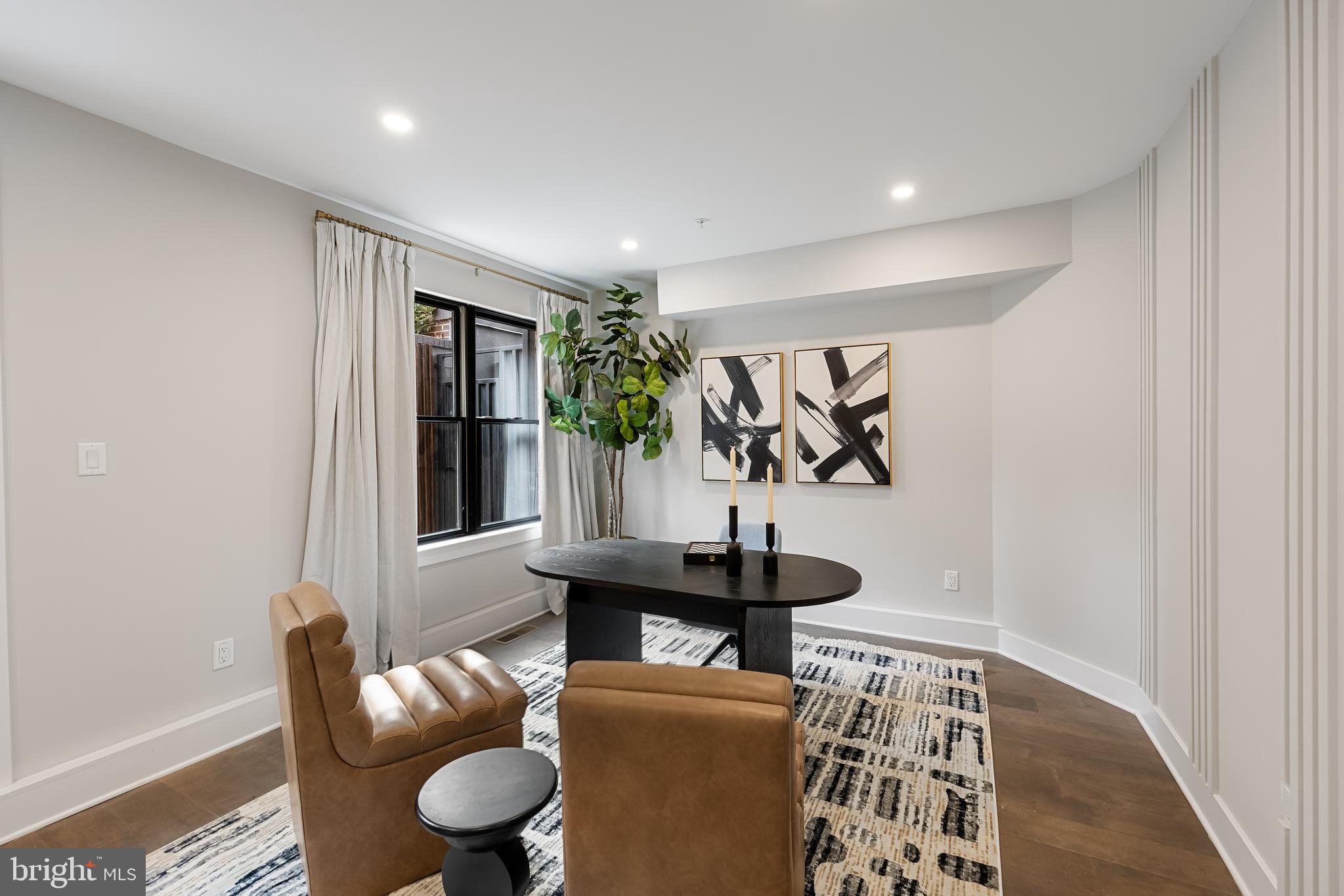 SOCIETY HILL - Residential