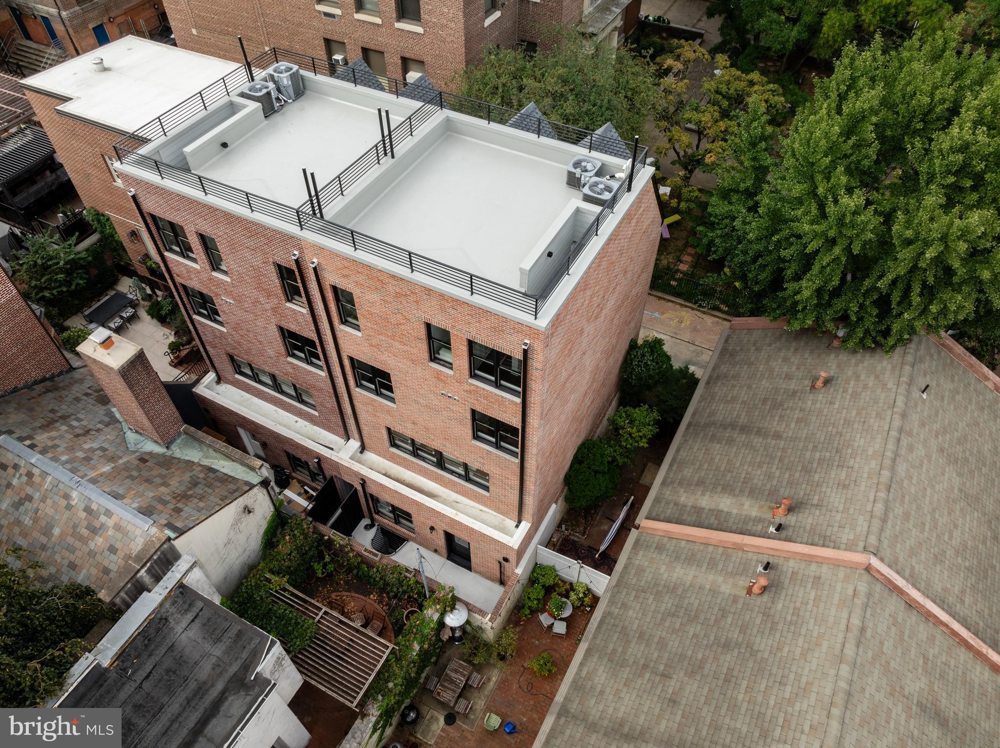 SOCIETY HILL - Residential