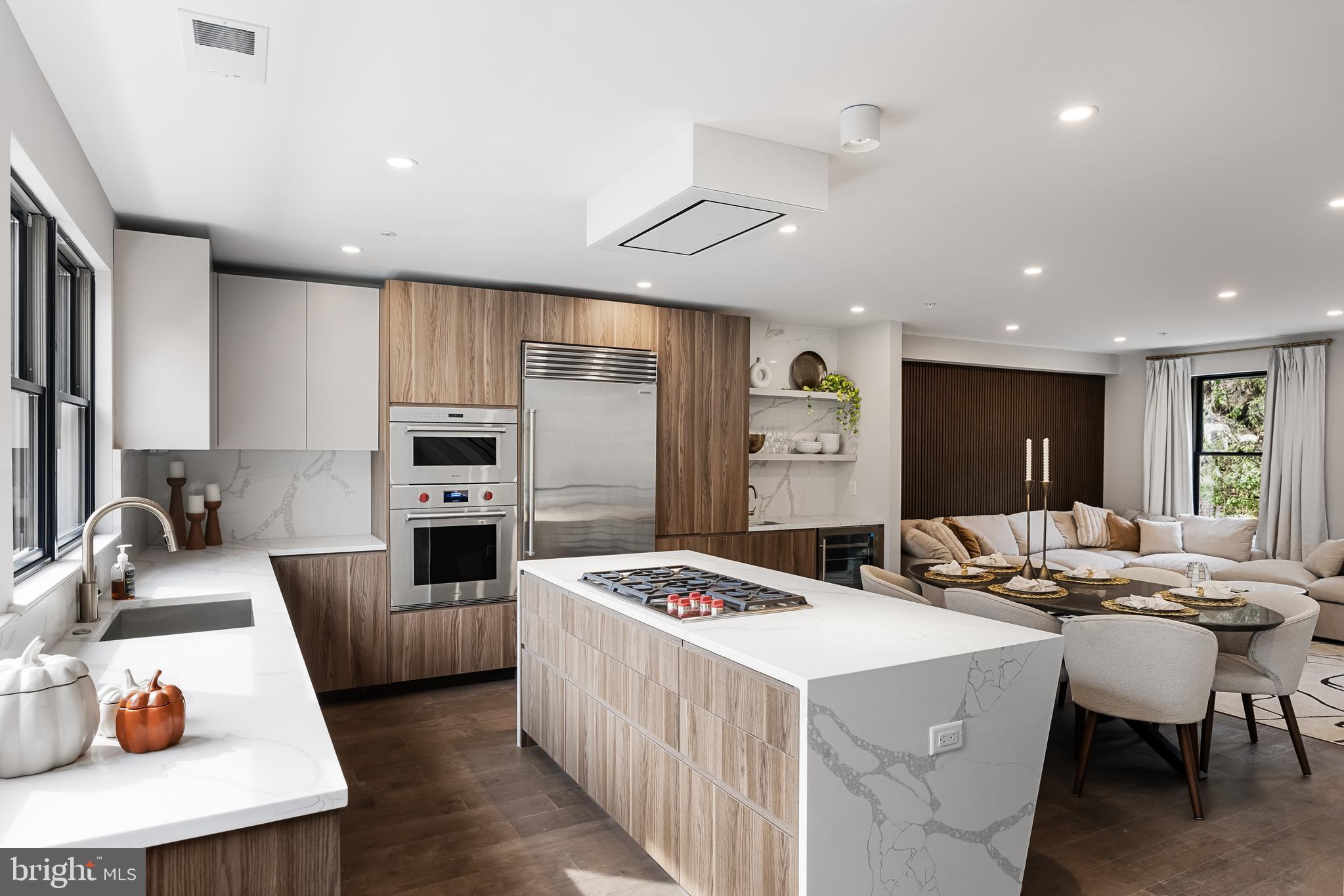 SOCIETY HILL - Residential