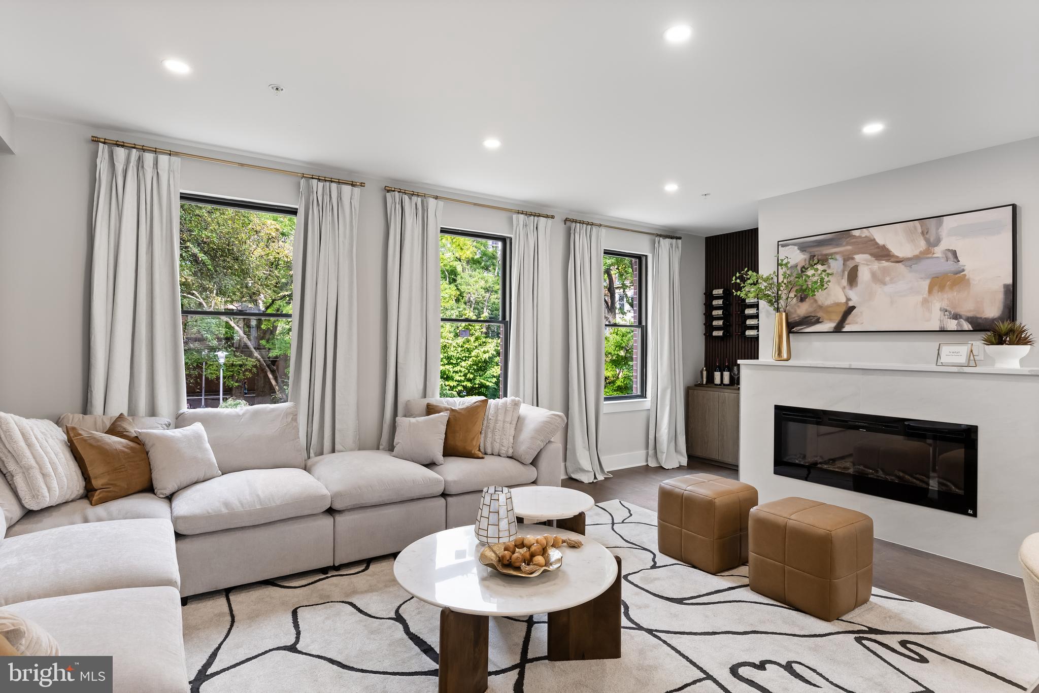 SOCIETY HILL - Residential