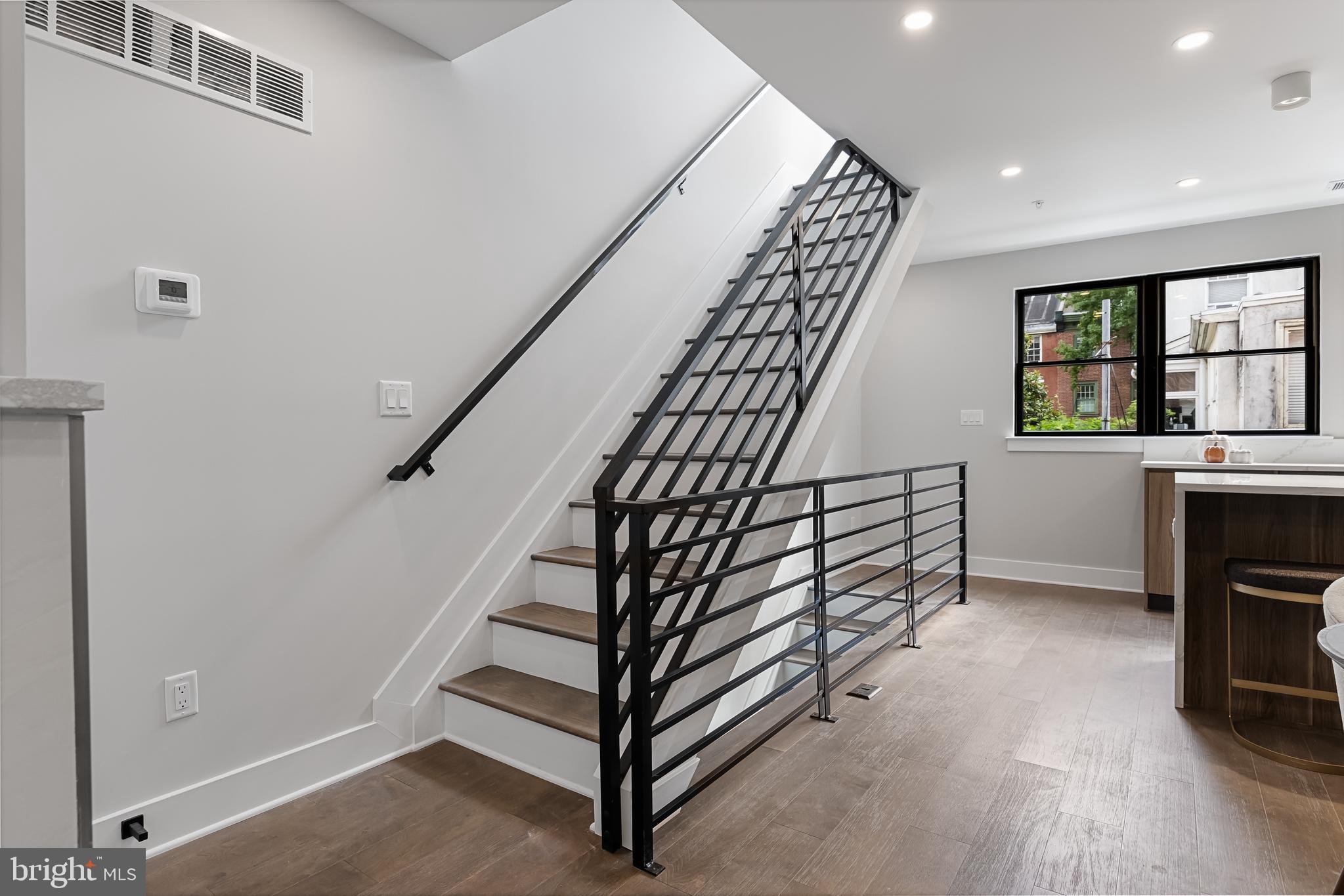 SOCIETY HILL - Residential