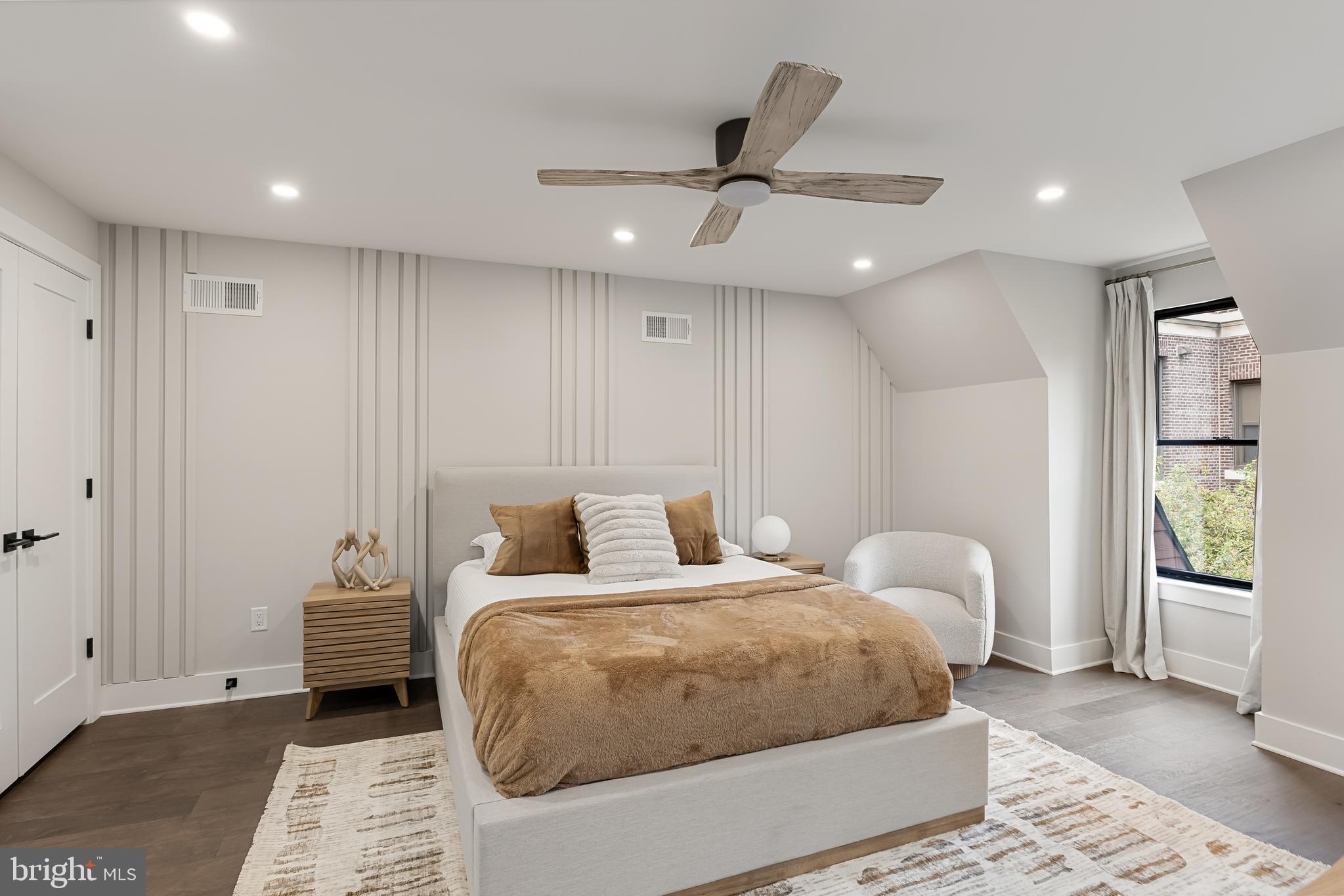 SOCIETY HILL - Residential