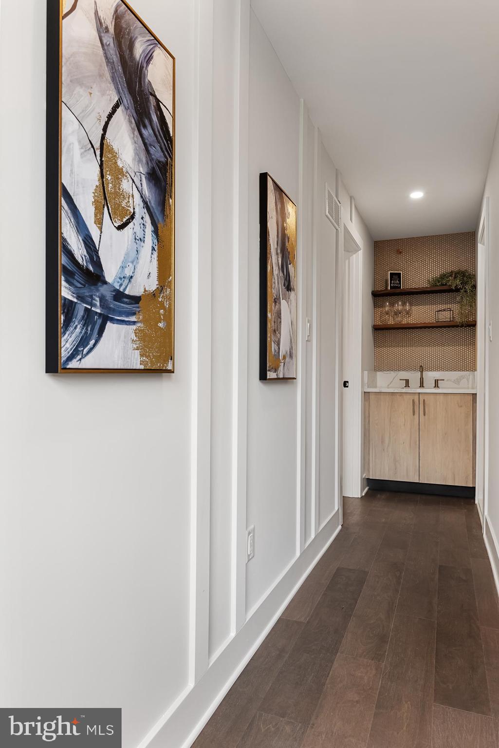 SOCIETY HILL - Residential