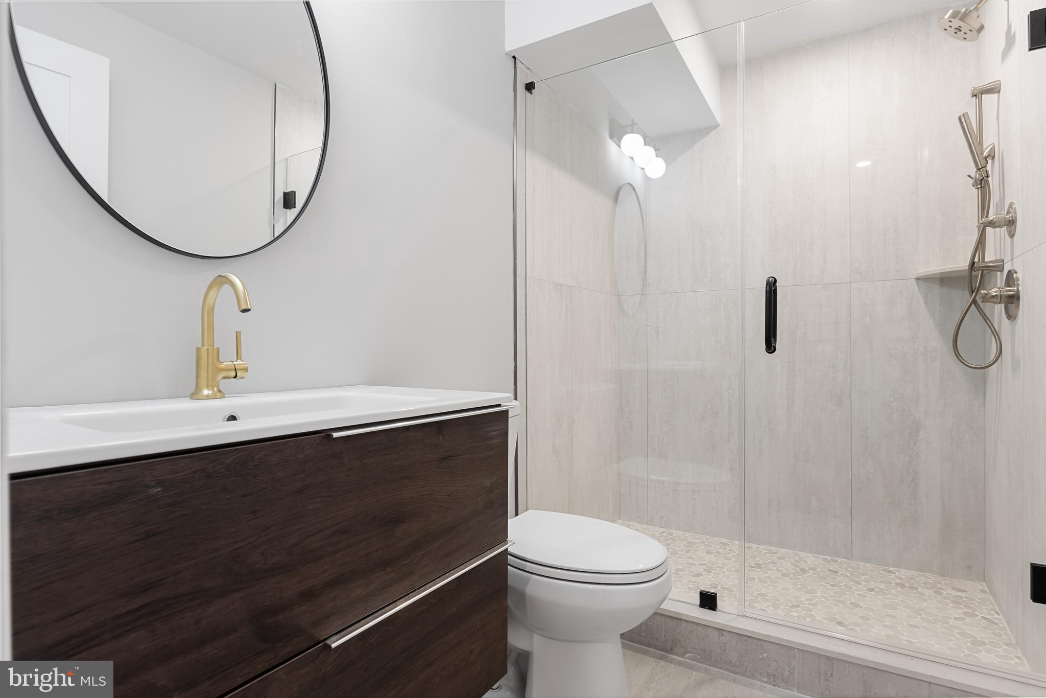 SOCIETY HILL - Residential