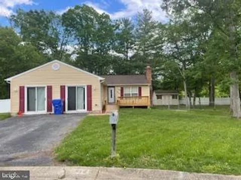 1048 Chesapeake Court, Waldorf, MD MLS: MDCH2042672