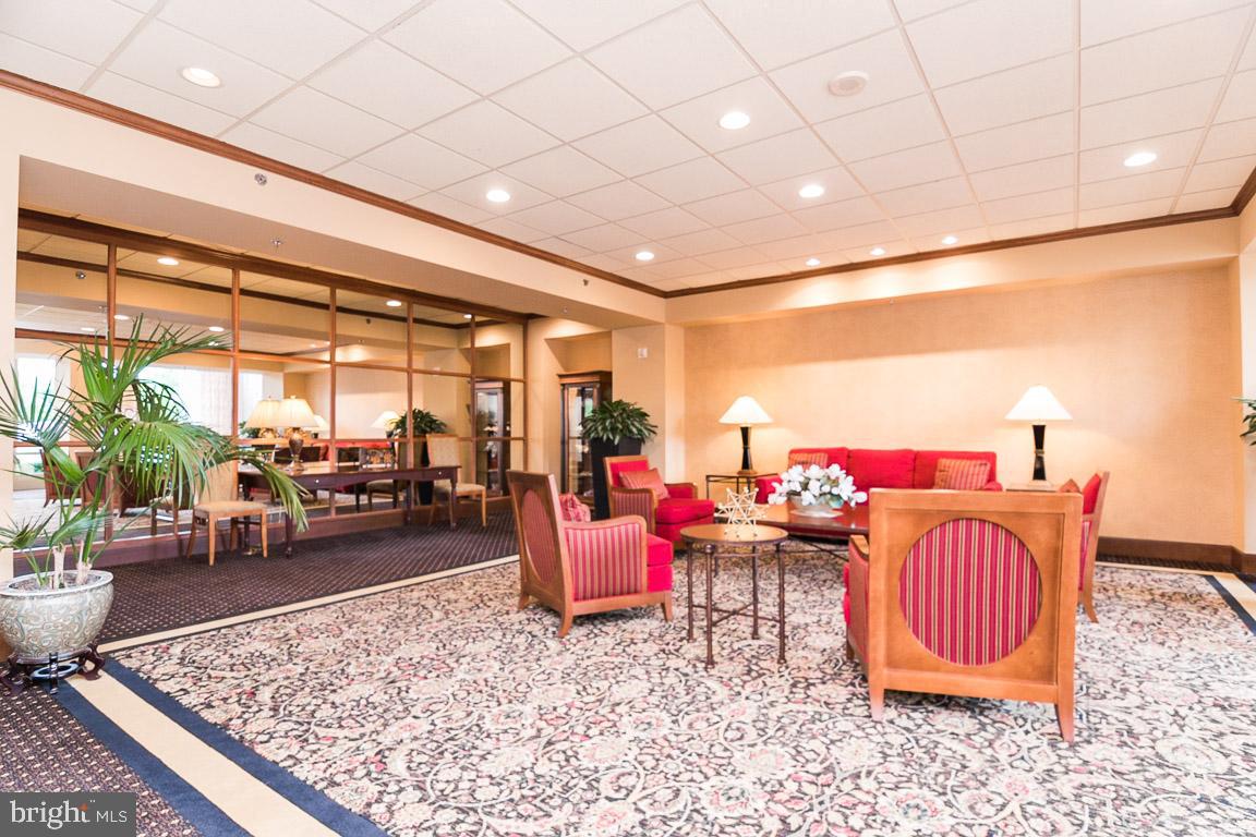 OVERLOOK AT LEISURE WORLD - Residential