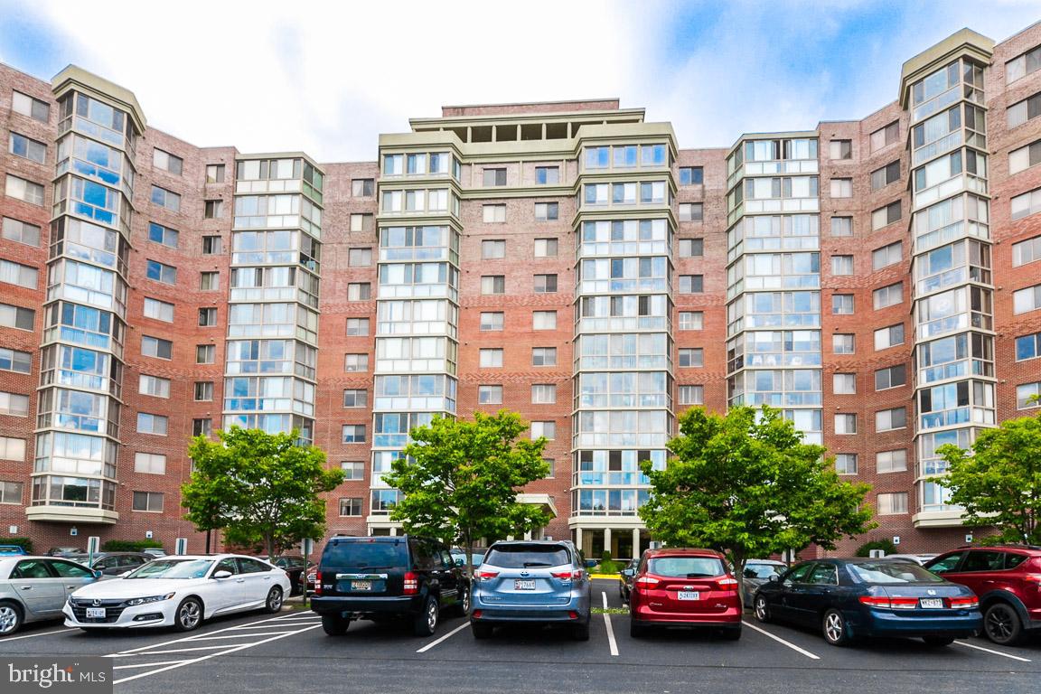 OVERLOOK AT LEISURE WORLD - Residential