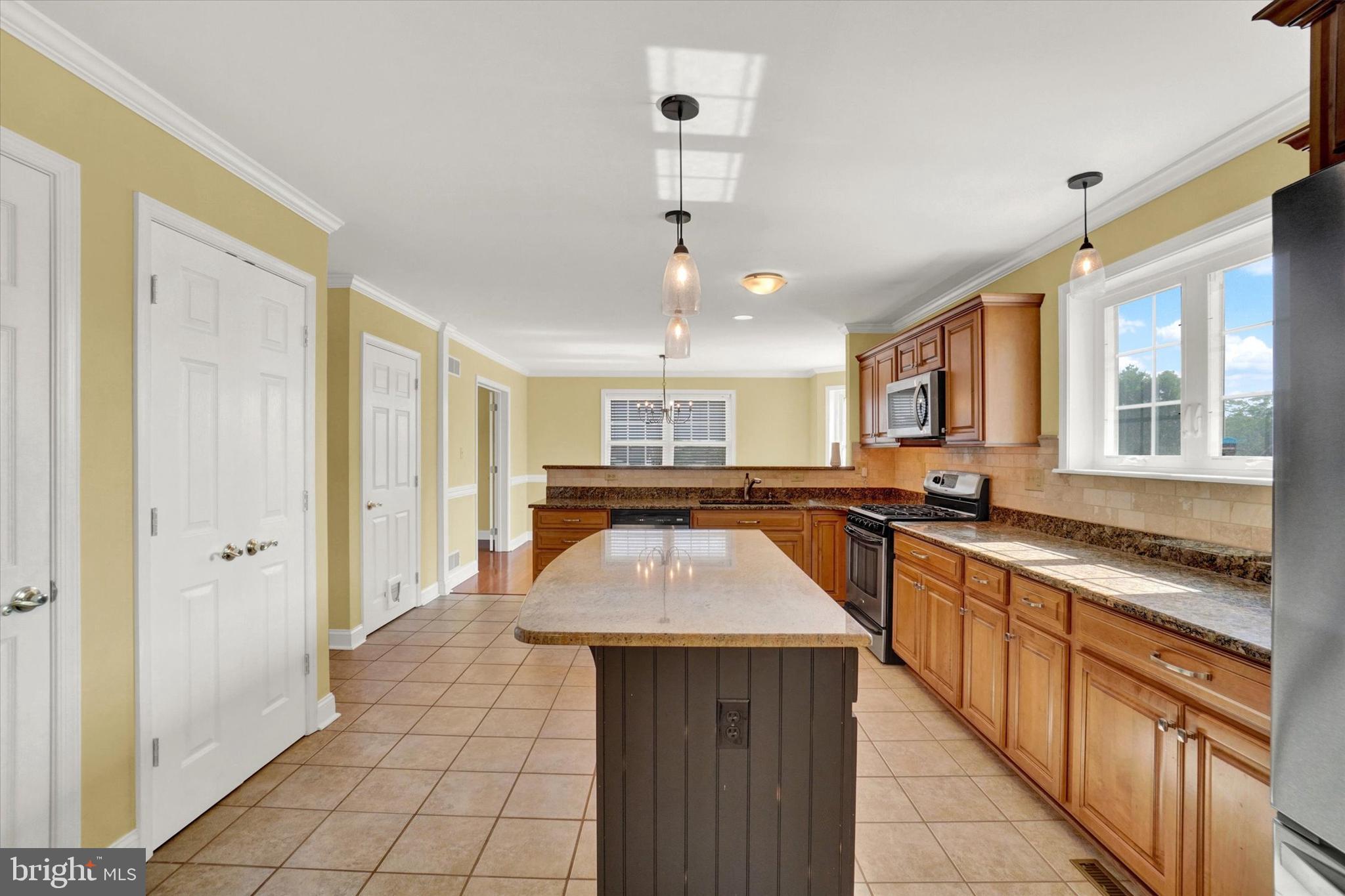 STEWARTSTOWN STATION - Residential