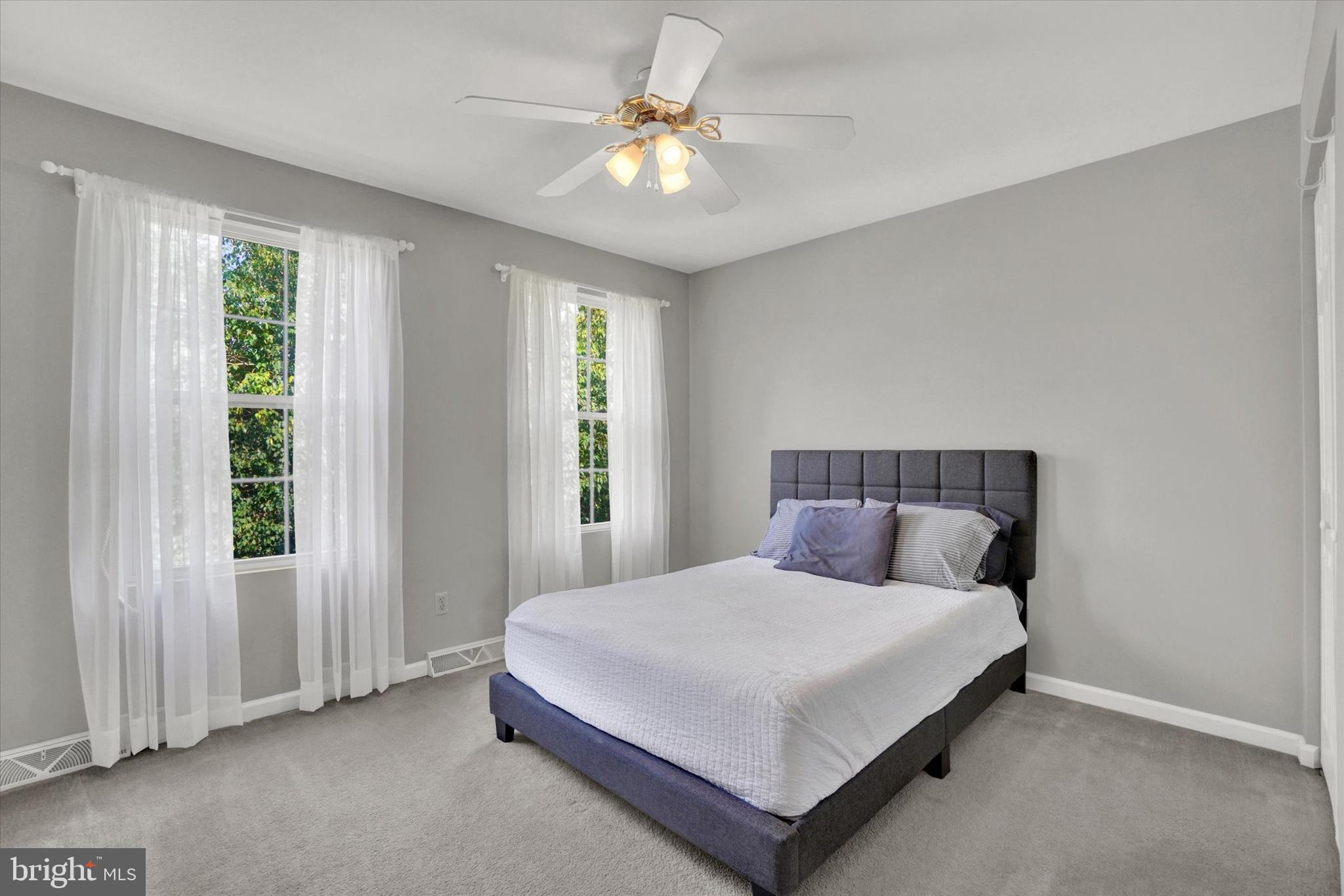 STEWARTSTOWN STATION - Residential