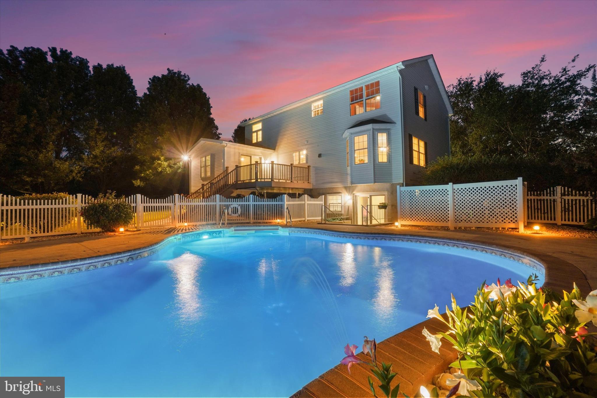 STEWARTSTOWN STATION - Residential