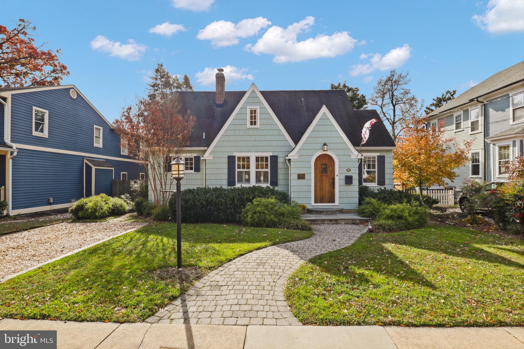 MAYWOOD - Residential