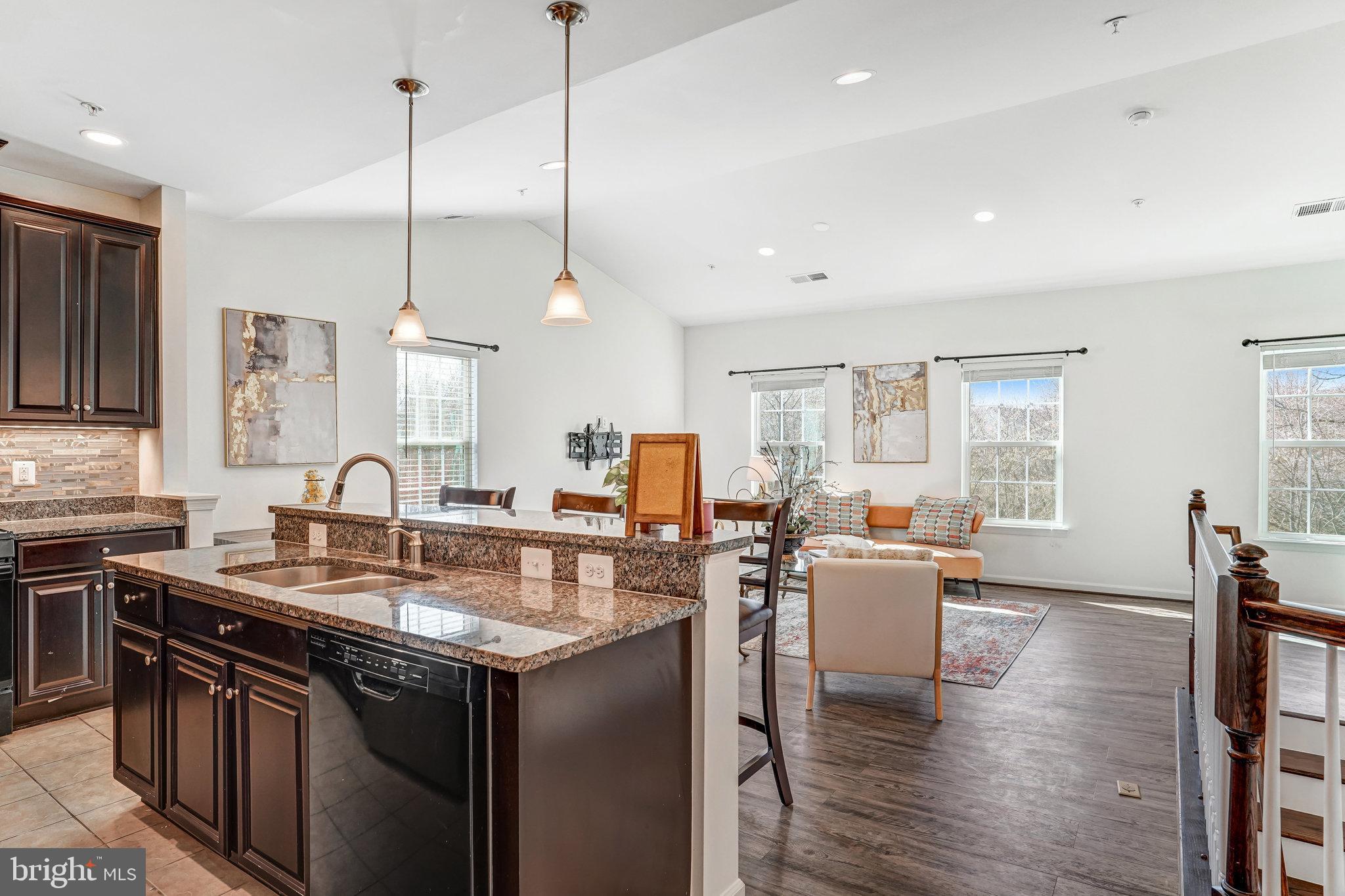 SOMERSET CONDO - Residential