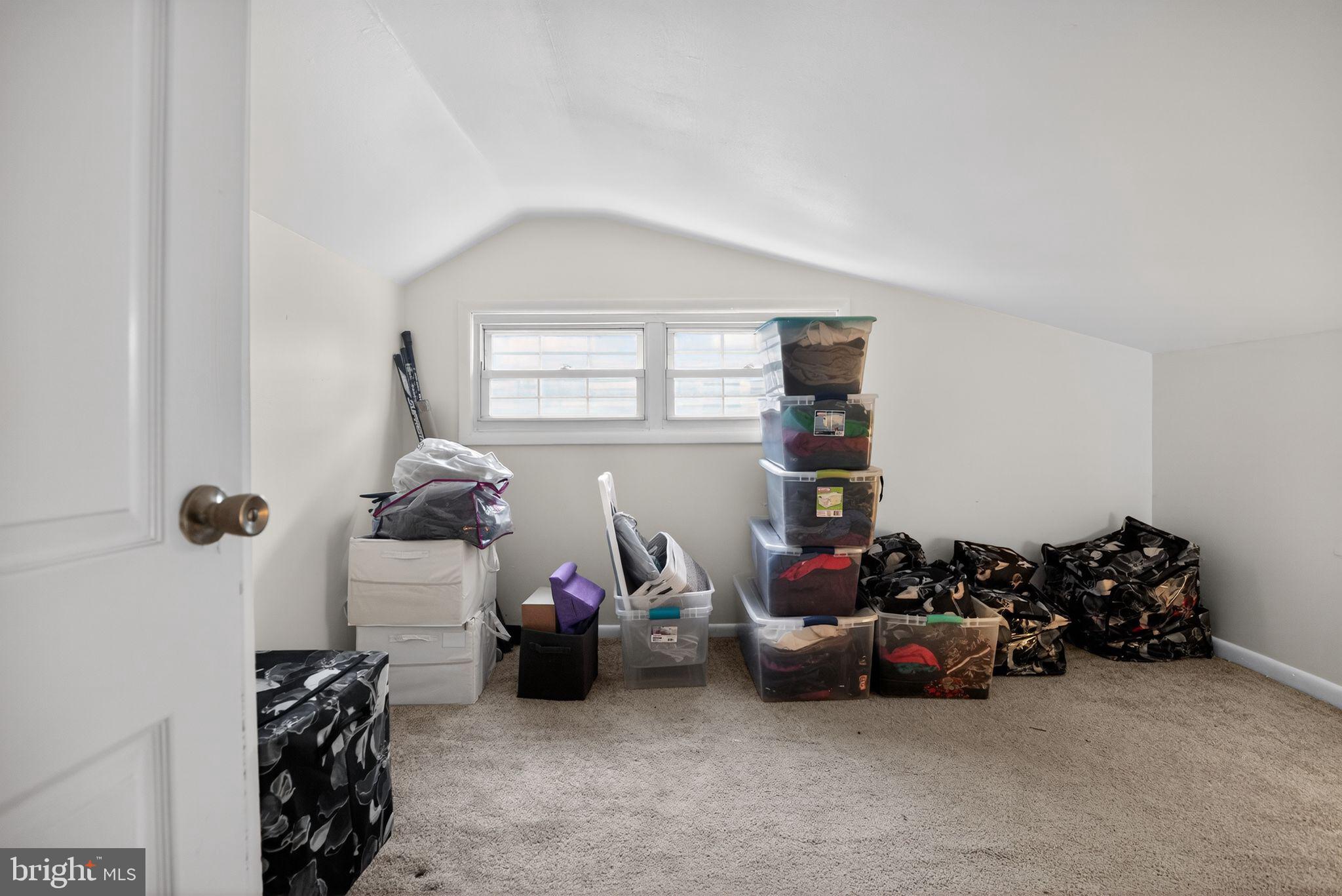 GLENSIDE - Residential