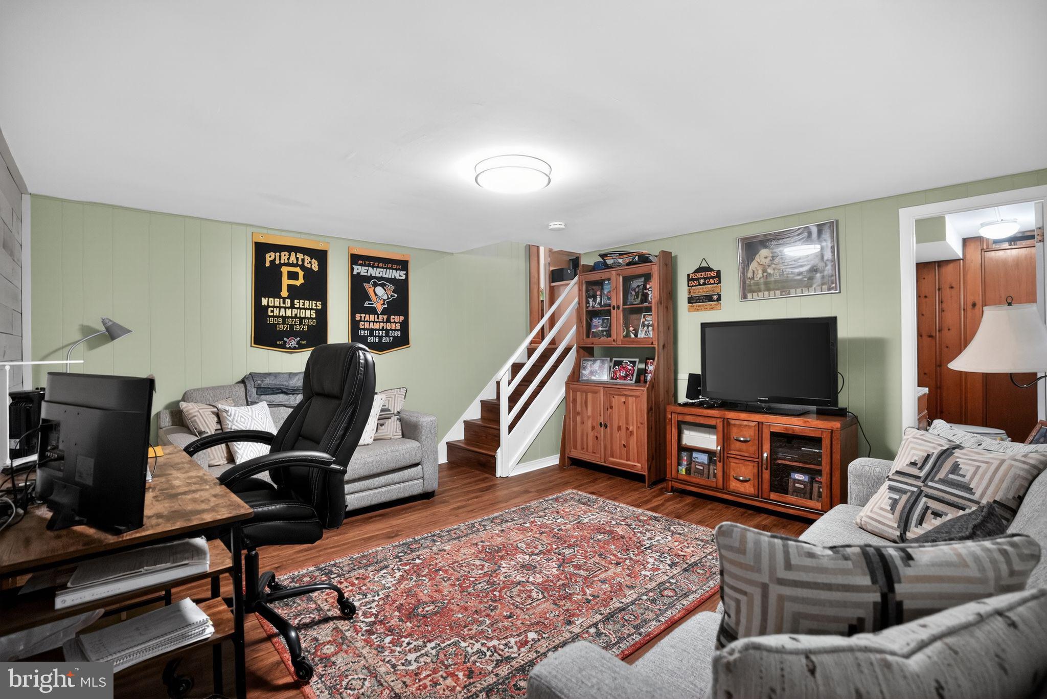 GLENSIDE - Residential