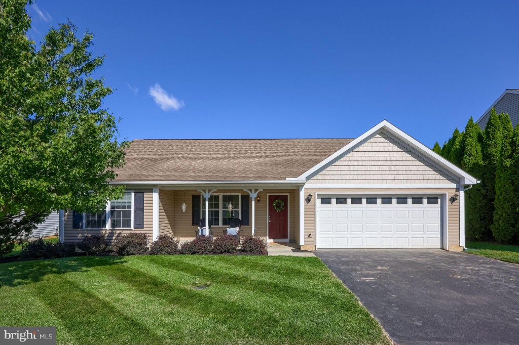 Photo of 27 Coolidge Drive, EPHRATA, PA 17522 (MLS # PALA2095096)