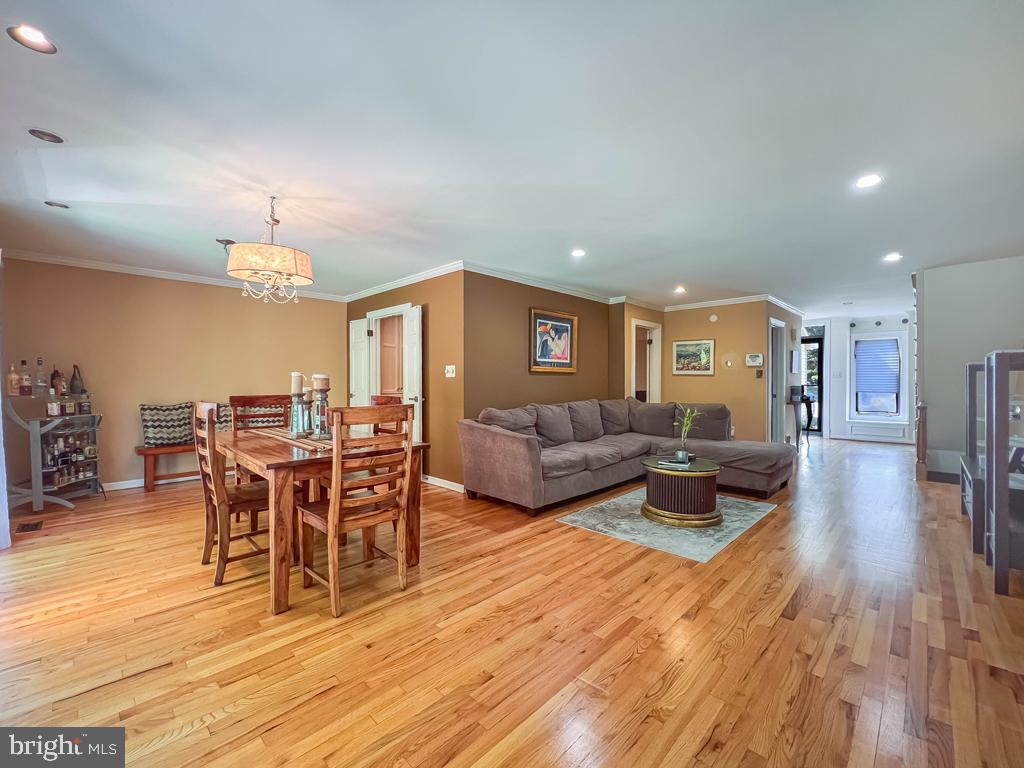 67 SUTPHIN PINES