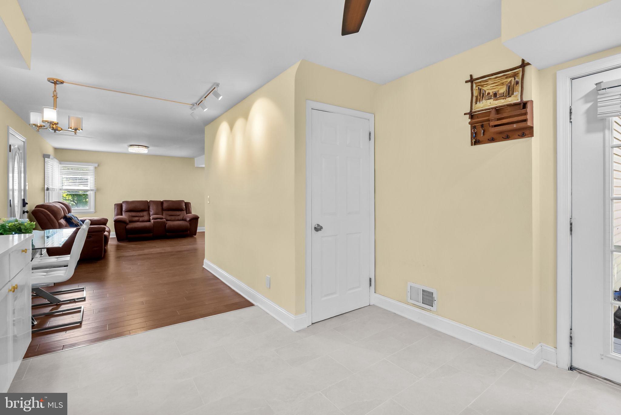 TREVOSE HGTS - Residential