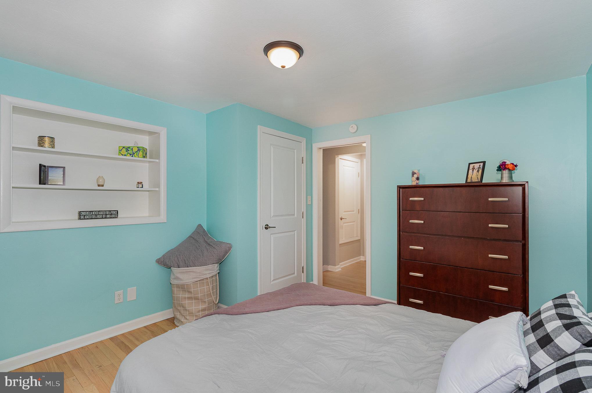 CEDAR CLIFF MANOR - Residential