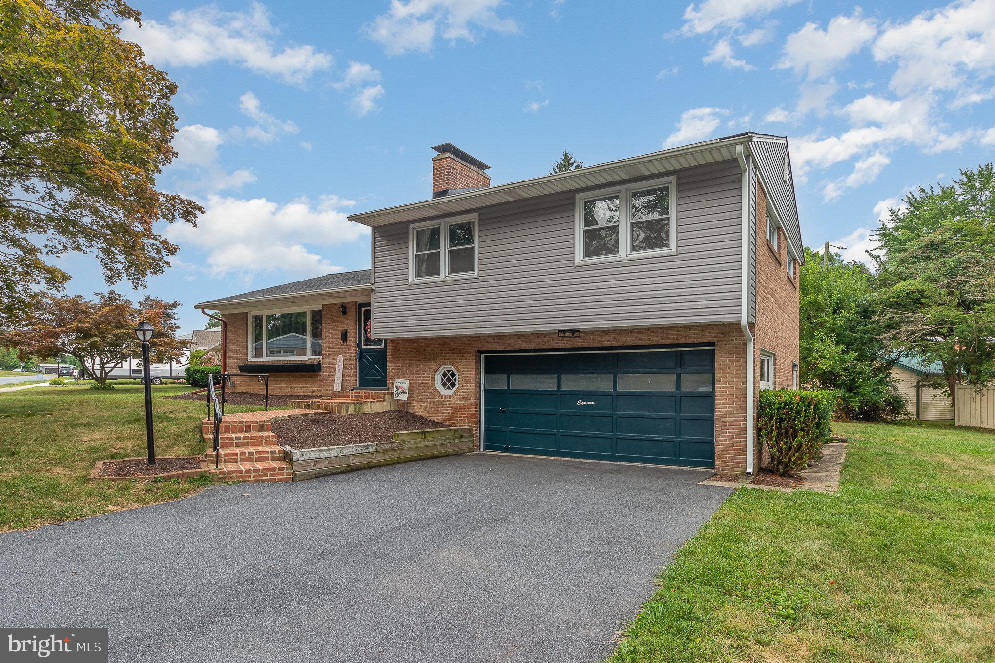 CEDAR CLIFF MANOR - Residential